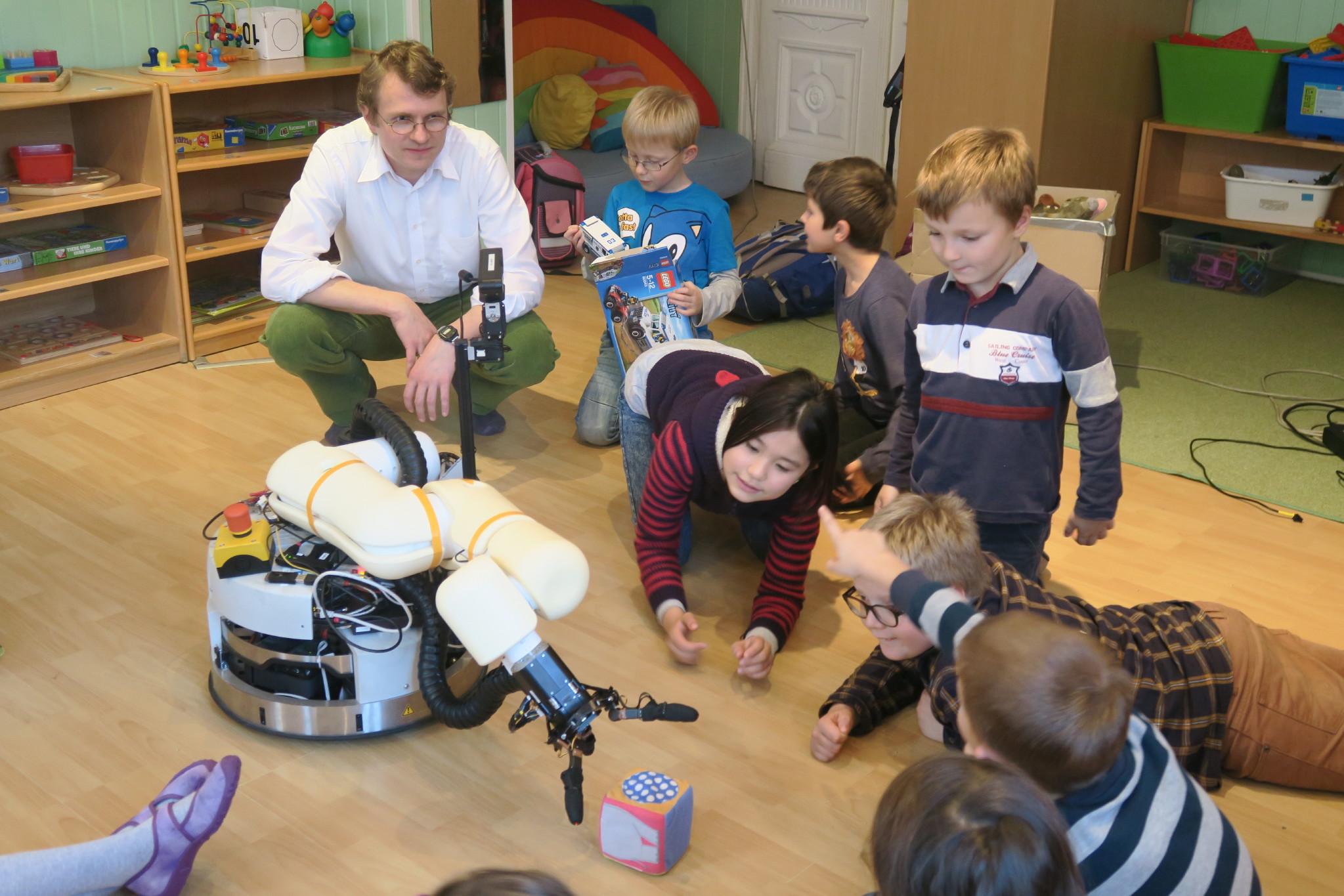 Object Grasping Games with Children at VPI